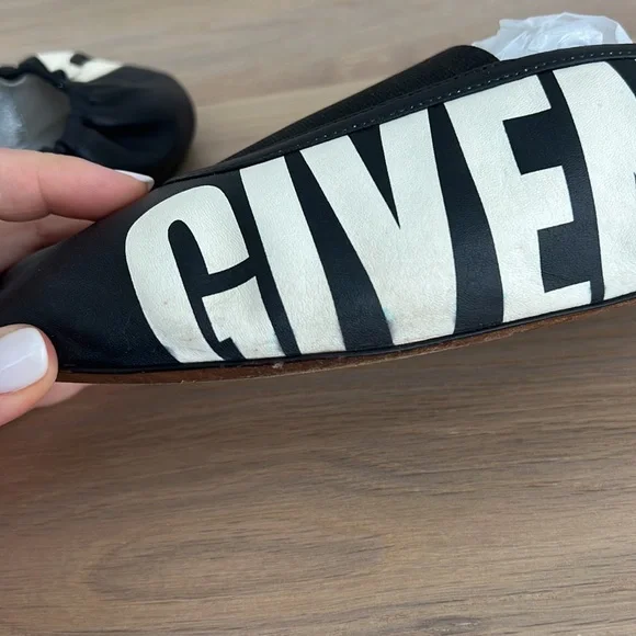 Givenchy Womens Black Ballet Flats size 38.5 - Picture 7 of 11
